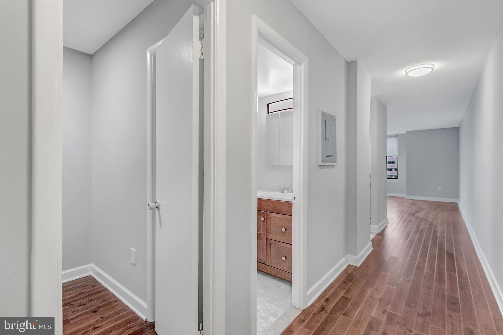 1301 20th Street Northwest, Unit 915 Washington, DC 20036 - Photo 4 of 22