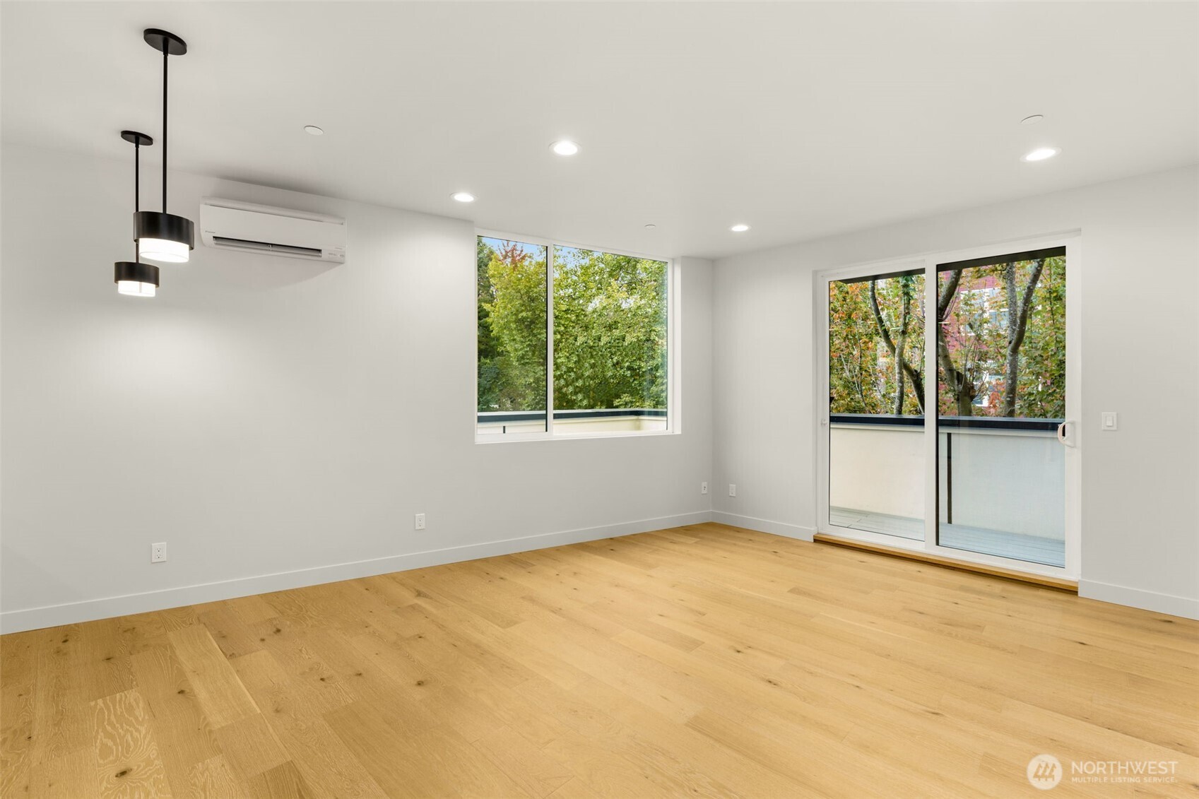 3400 East Spring Street Seattle, WA 98122 - Photo 14 of 36