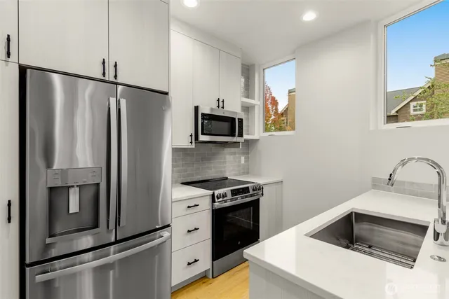 $1,245,000 | 3400 East Spring Street, Seattle, WA 98122