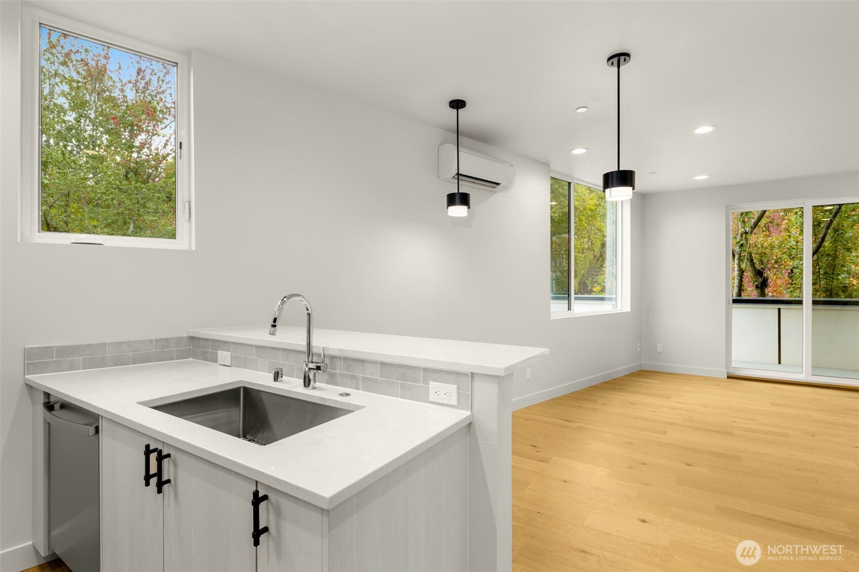 3400 East Spring Street Seattle, WA 98122 - Photo 21 of 36