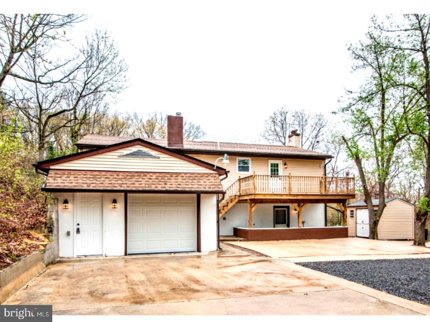 149 Erial Road Clementon, NJ 08021 - Photo 3 of 23 Garage