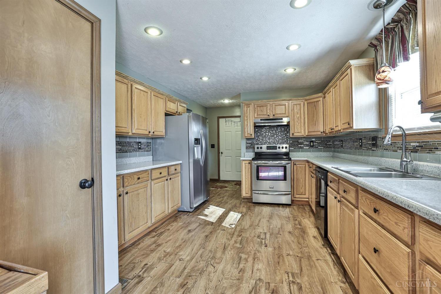 8672 Highrock Road Leesburg, OH 45135 - Photo 15 of 40 Gallery Image 15