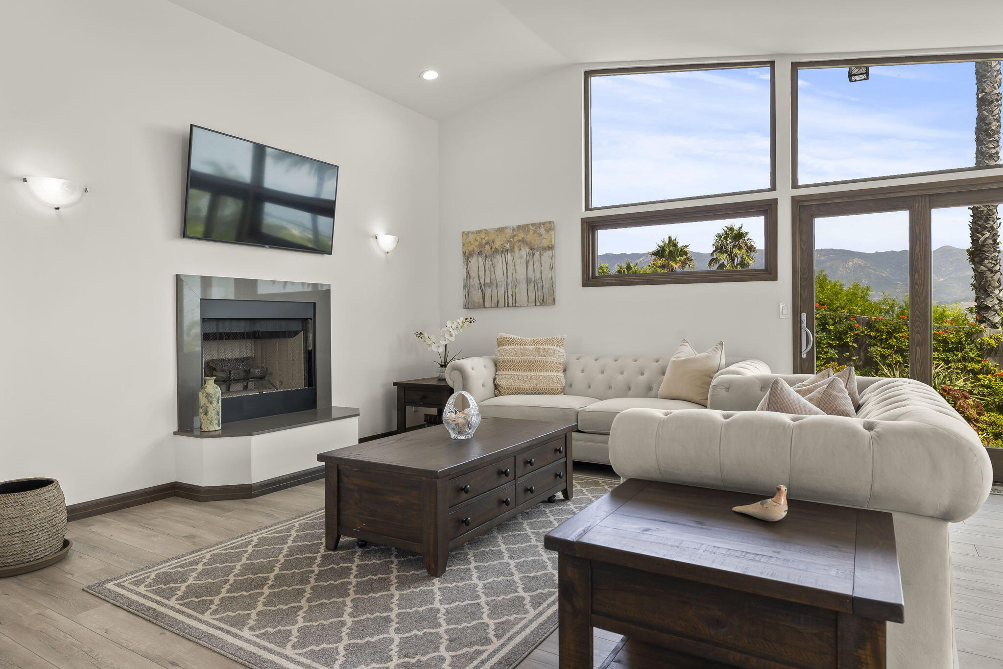 550 Miramonte Drive Santa Barbara, CA 93109 - Photo 15 of 83 13-web-or-mls-UpmarketMedia_550Mir-78