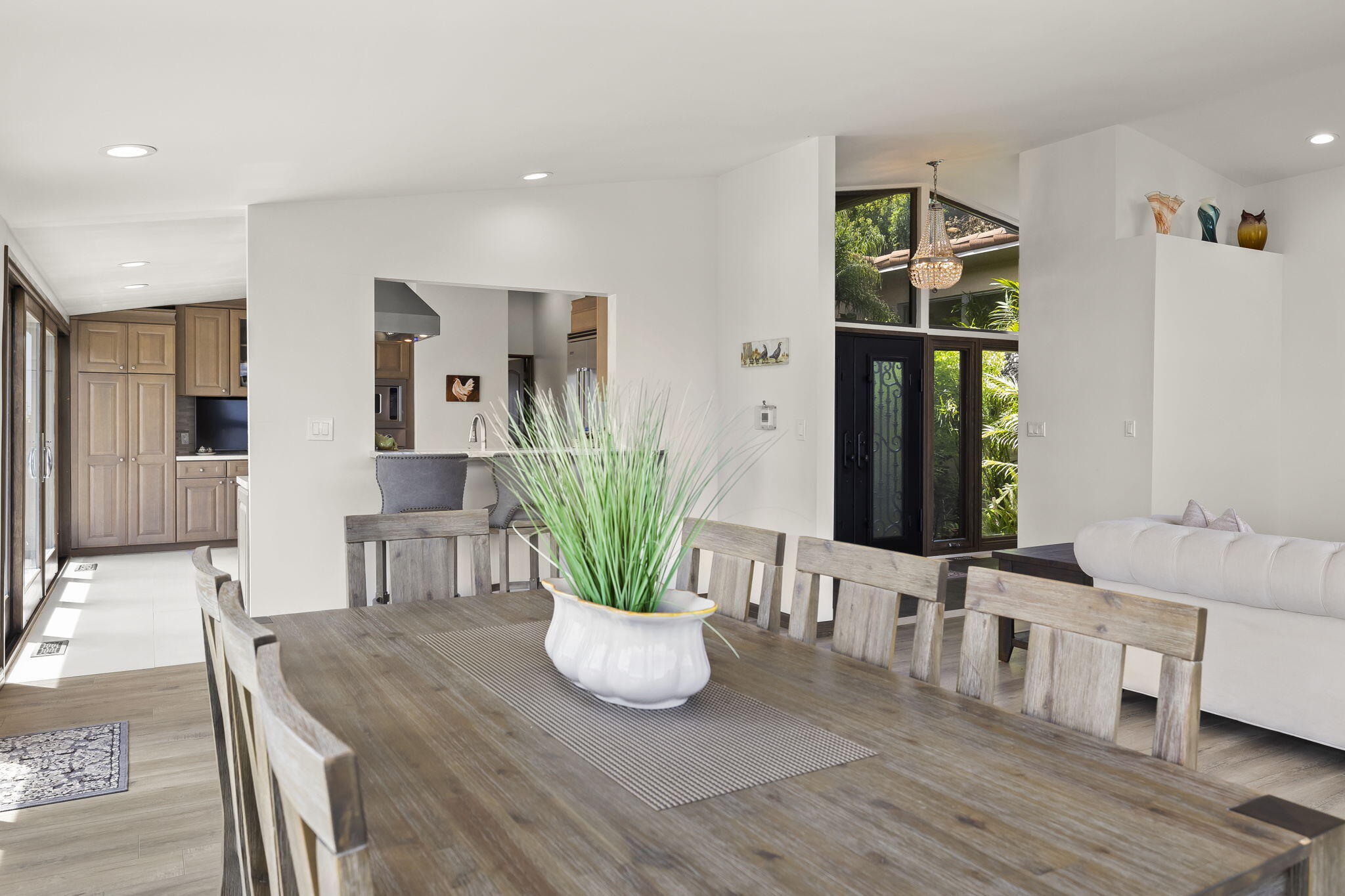 550 Miramonte Drive Santa Barbara, CA 93109 - Photo 22 of 83 20-web-or-mls-UpmarketMedia_550Mir-99