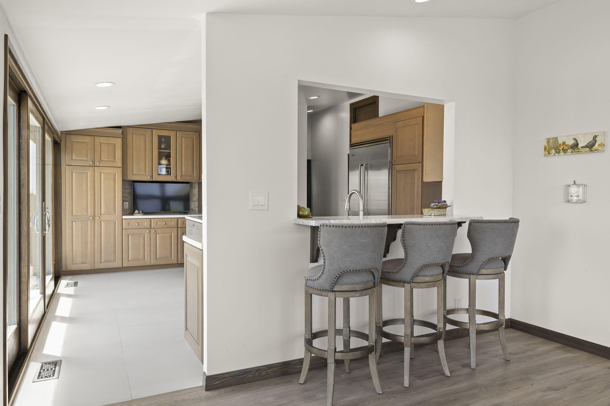 550 Miramonte Drive Santa Barbara, CA 93109 - Photo 24 of 83 22-web-or-mls-UpmarketMedia_550Mir-114