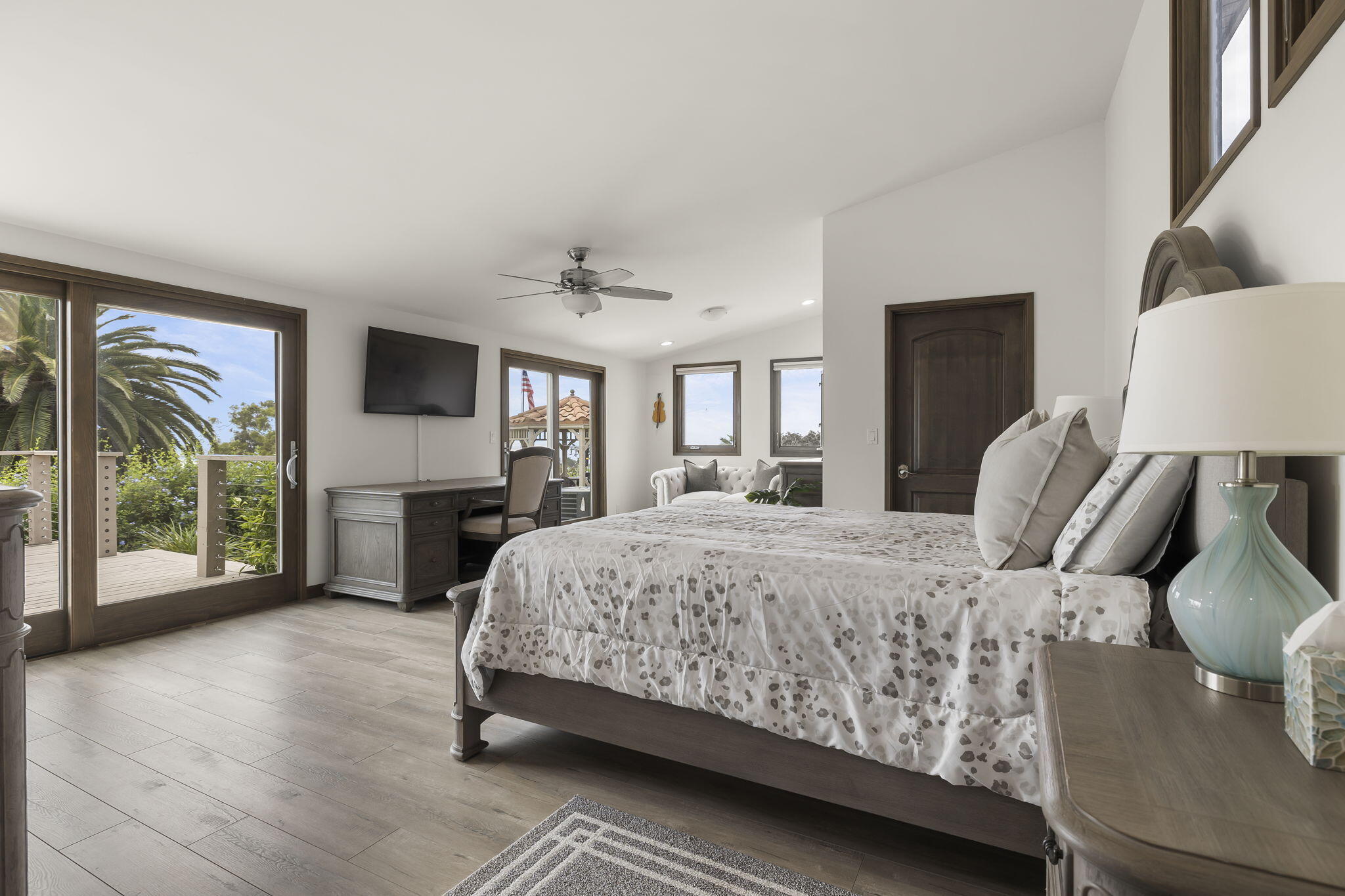 550 Miramonte Drive Santa Barbara, CA 93109 - Photo 35 of 83 33-web-or-mls-UpmarketMedia_550Mir-30