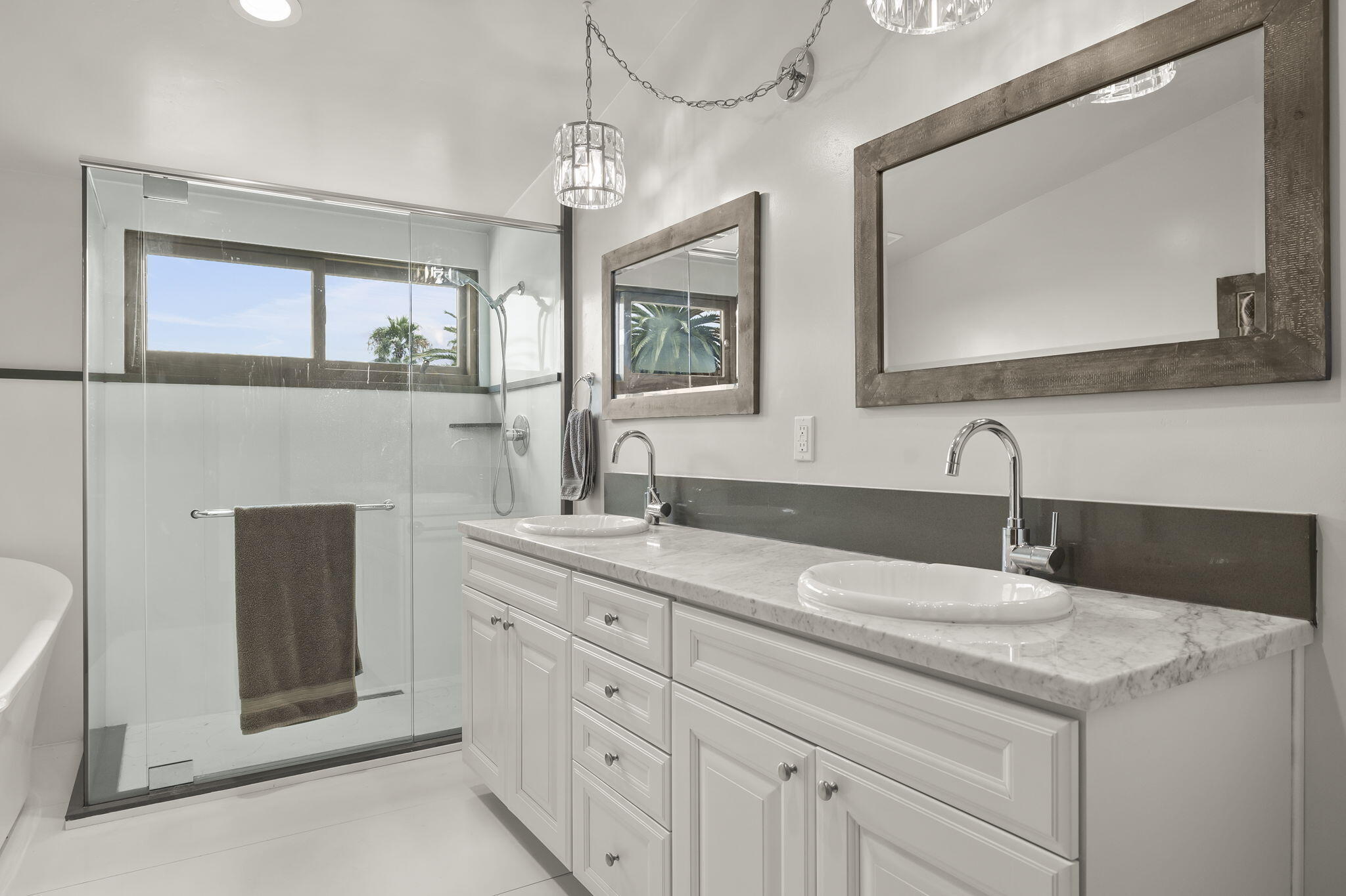 550 Miramonte Drive Santa Barbara, CA 93109 - Photo 42 of 83 40-web-or-mls-UpmarketMedia_550Mir-54