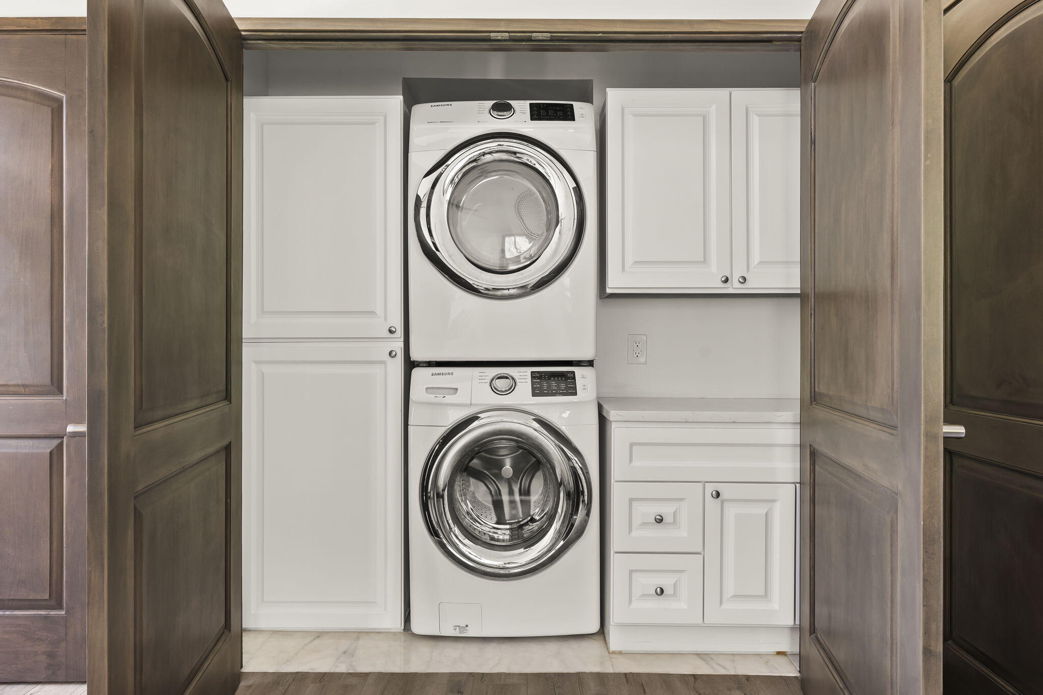 550 Miramonte Drive Santa Barbara, CA 93109 - Photo 49 of 83 47-web-or-mls-UpmarketMedia_550Mir-216