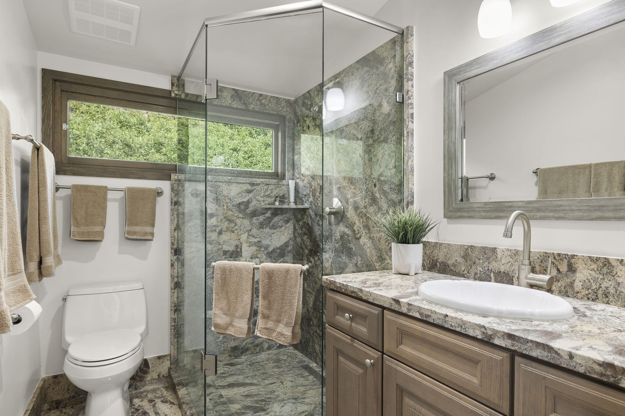 550 Miramonte Drive Santa Barbara, CA 93109 - Photo 50 of 83 48-web-or-mls-UpmarketMedia_550Mir-9