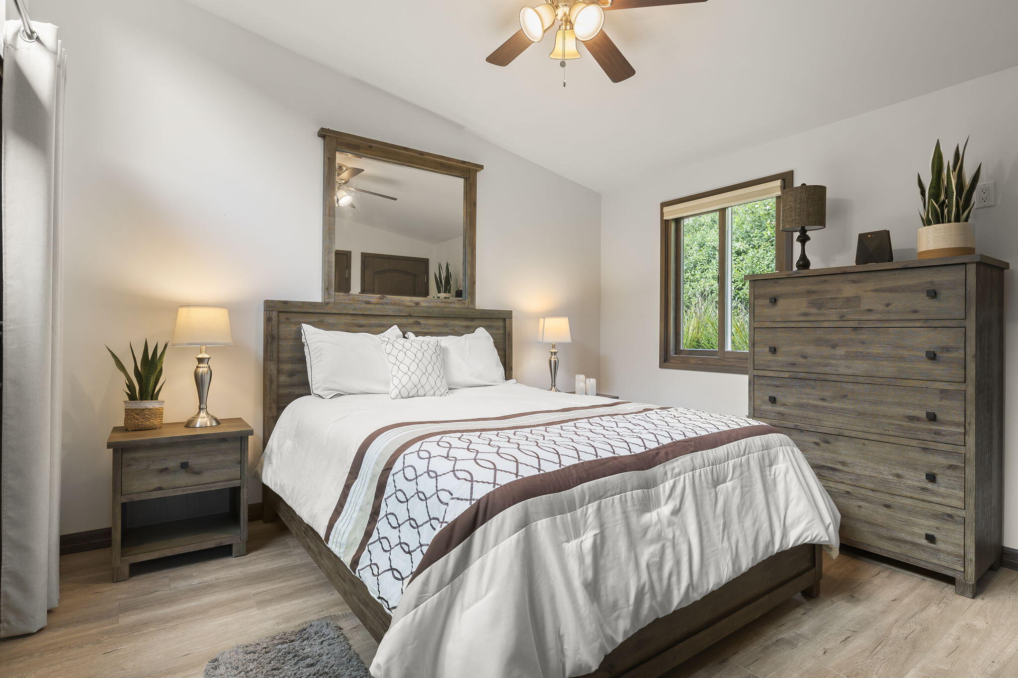 550 Miramonte Drive Santa Barbara, CA 93109 - Photo 52 of 83 50-web-or-mls-UpmarketMedia_550Mir-15