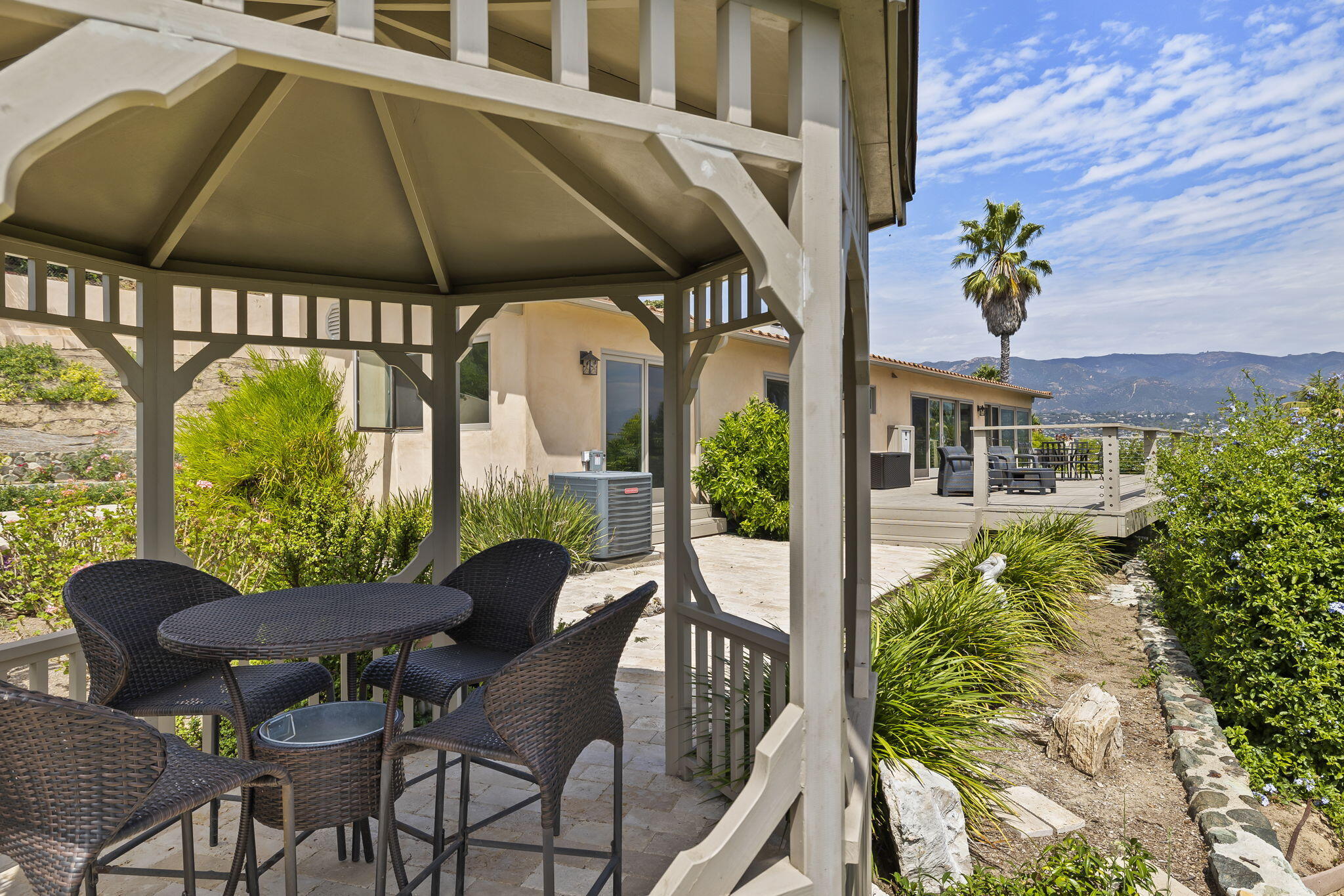 550 Miramonte Drive Santa Barbara, CA 93109 - Photo 68 of 83 67-web-or-mls-UpmarketMedia_550Mir-191