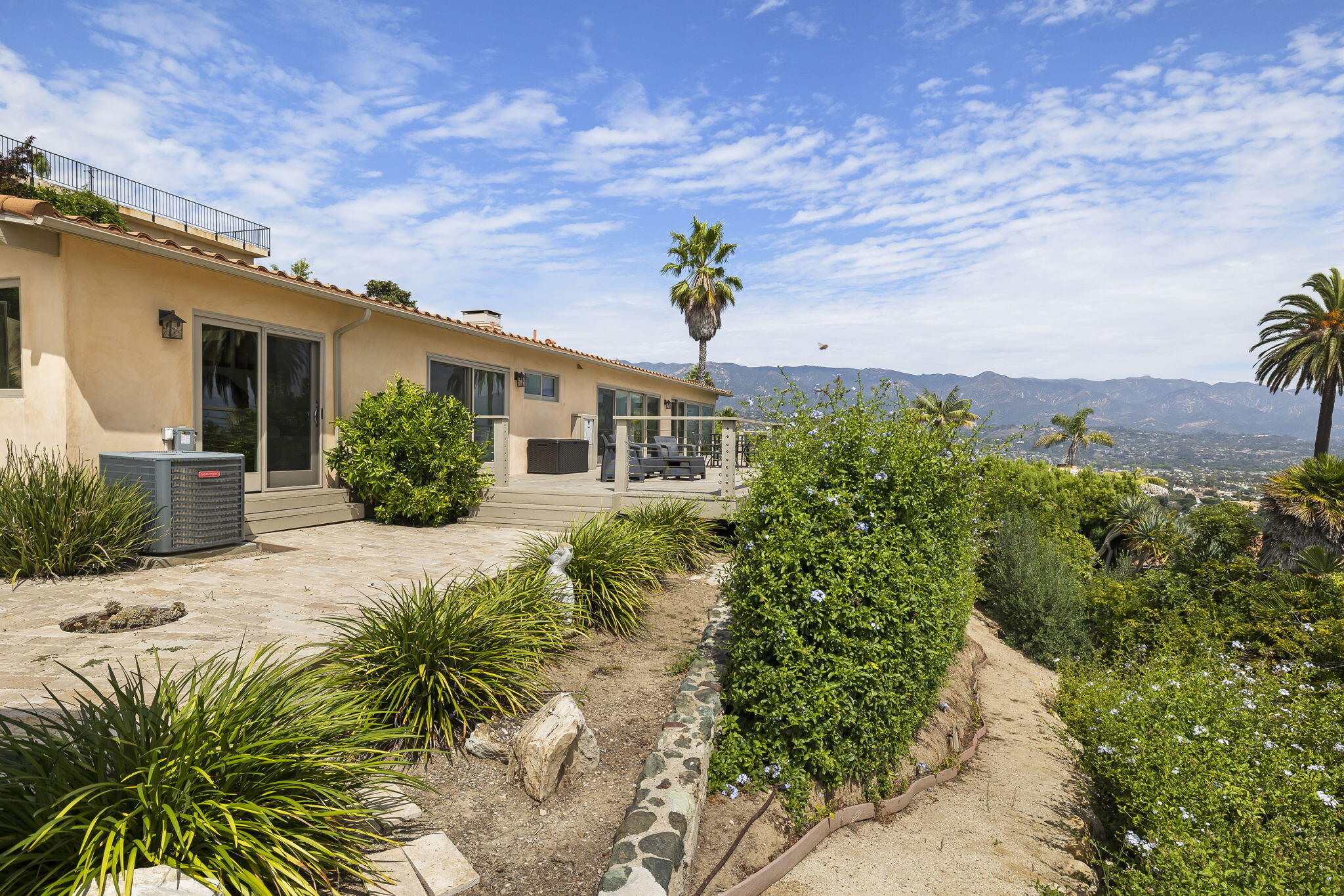 550 Miramonte Drive Santa Barbara, CA 93109 - Photo 69 of 83 68-web-or-mls-UpmarketMedia_550Mir-194