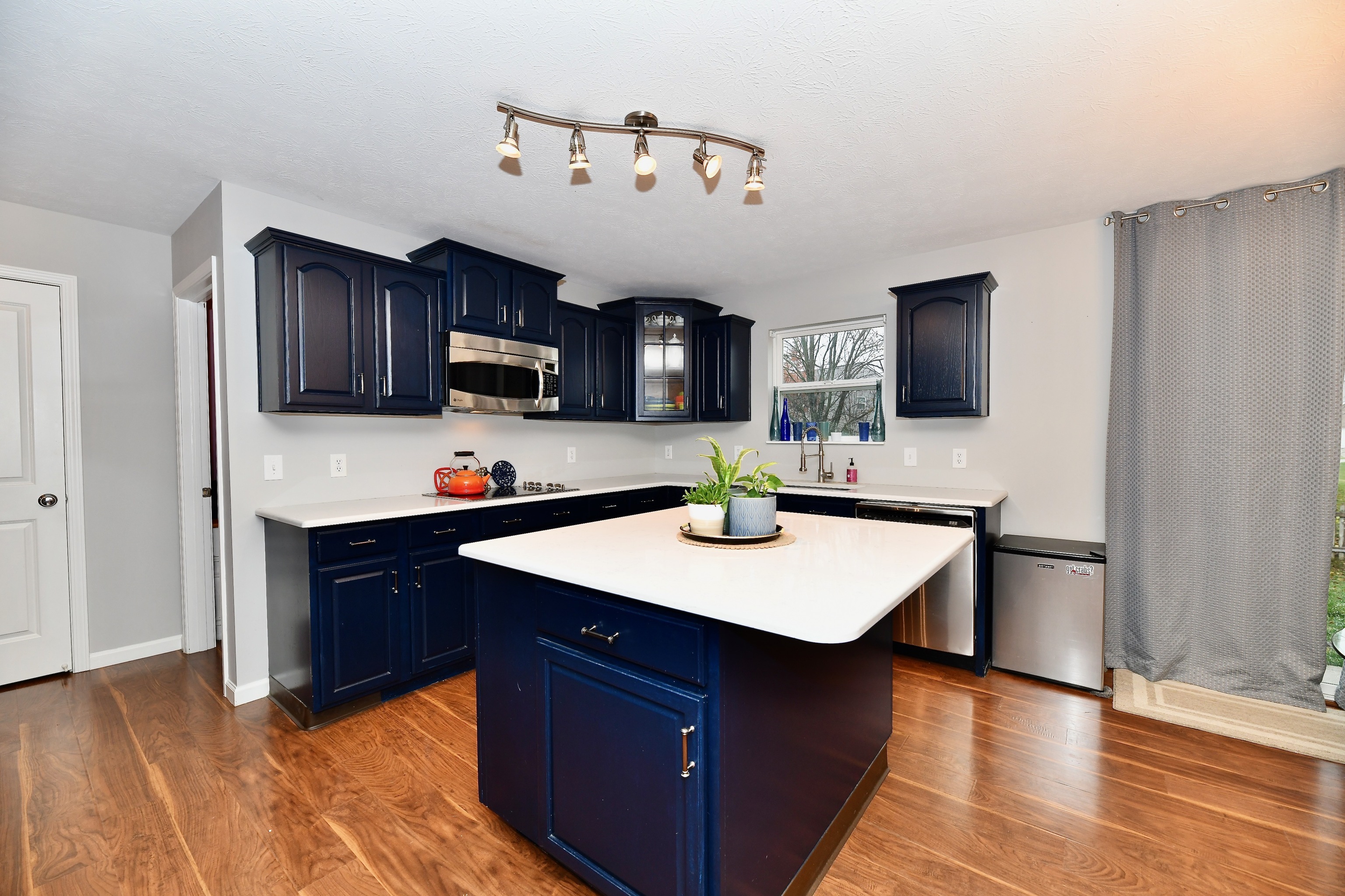 2575 Night Hawk Road Greenwood, IN 46143 - Photo 10 of 38 Gallery Image 10