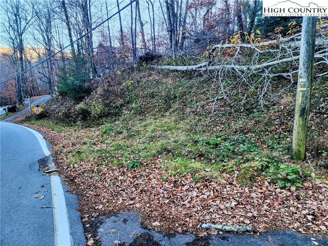 $14,990 | 218 Lake Road, Beech Mountain, NC 28604