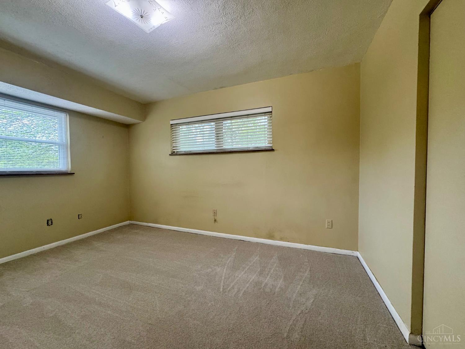 5377 Sidney Road Cincinnati, OH 45238 - Photo 16 of 31 Gallery Image 16