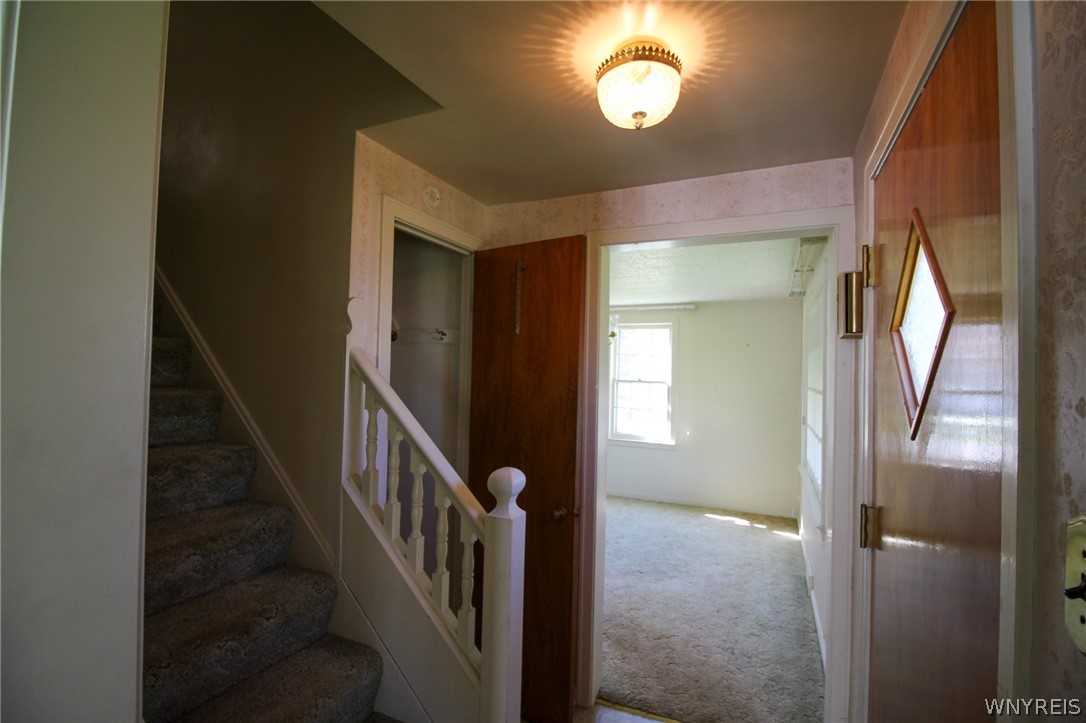 29 Allendale Road Cheektowaga, NY 14215 - Photo 12 of 30