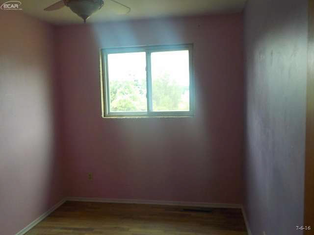 8154 Lahring Road Gaines, MI 48436 - Photo 7 of 11 21185696-6.JPG