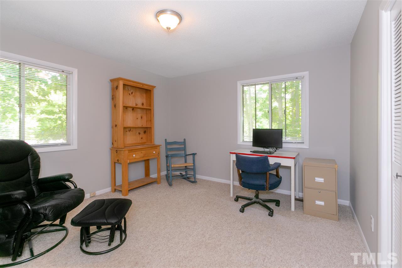 1901 Medfield Road Raleigh, NC 27607 - Photo 12 of 25