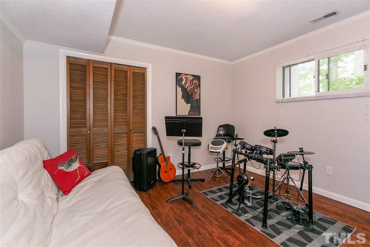 1901 Medfield Road Raleigh, NC 27607 - Photo 13 of 25