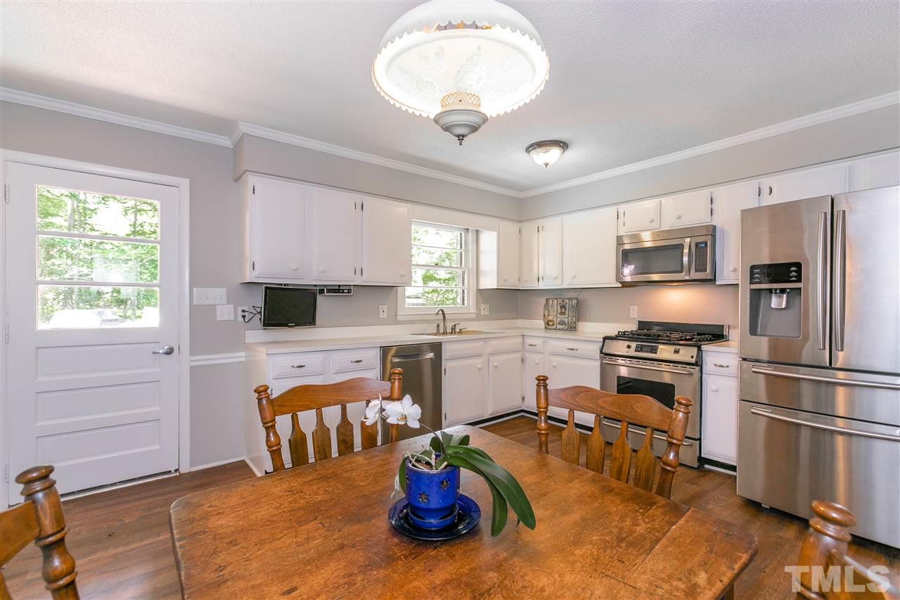 1901 Medfield Road Raleigh, NC 27607 - Photo 3 of 25 Eat-in Kitchen! Window over sink has a wonderful view of the backyard!