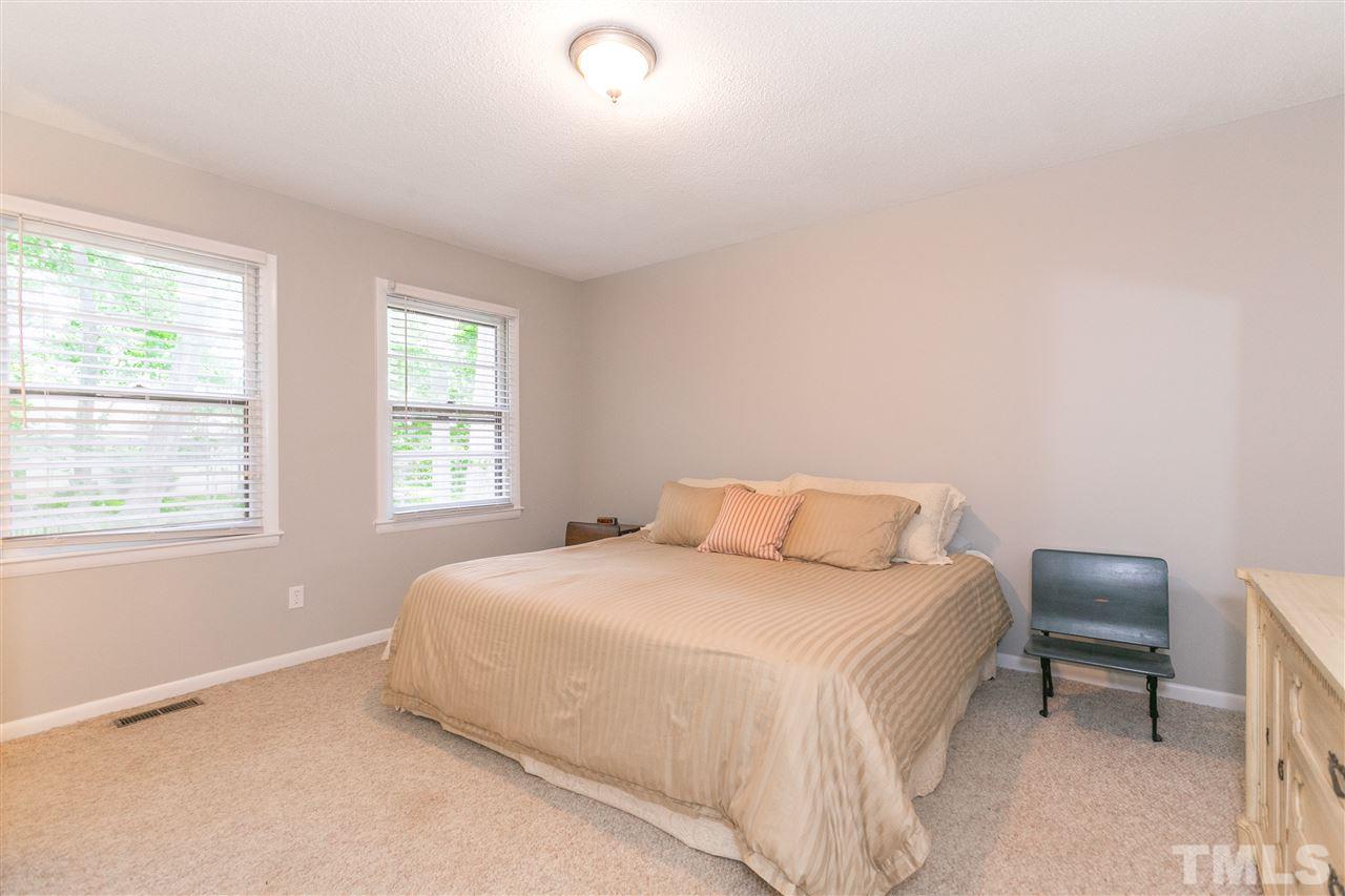 1901 Medfield Road Raleigh, NC 27607 - Photo 9 of 25