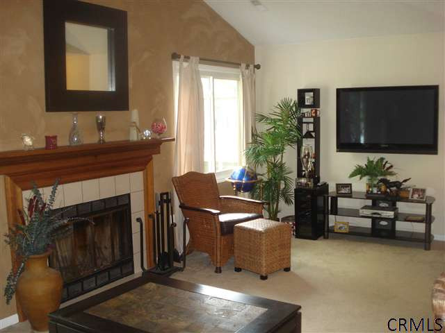 1976 B116 Curry Road Schenectady, NY 12303 - Photo 3 of 14 Photo 3