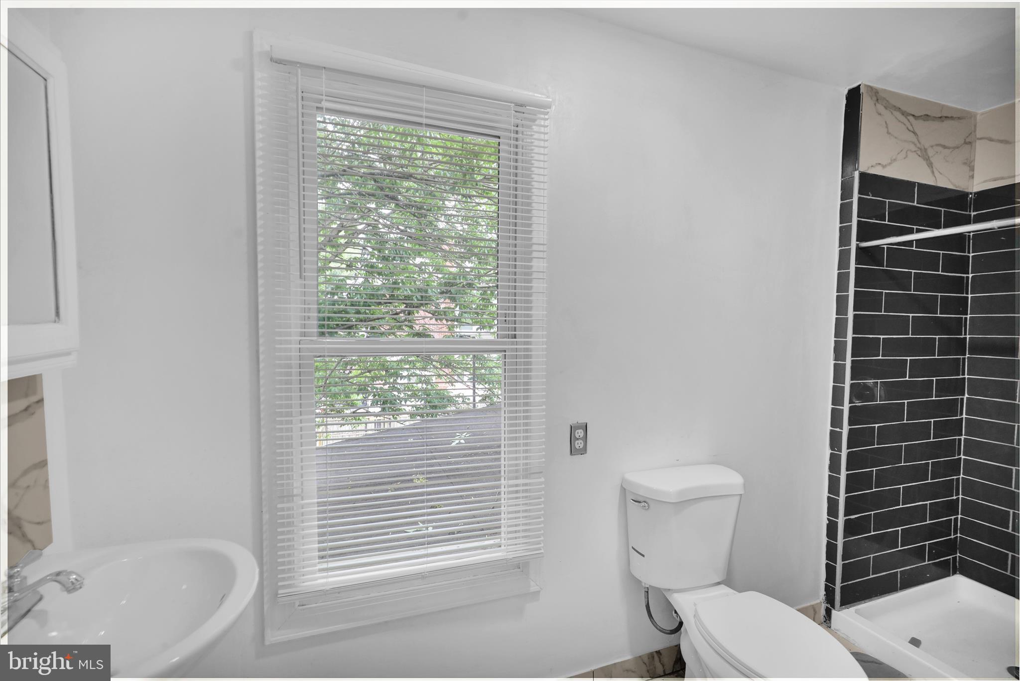 121 West Elm Street Reading, PA 19601 - Photo 23 of 27 360_6941