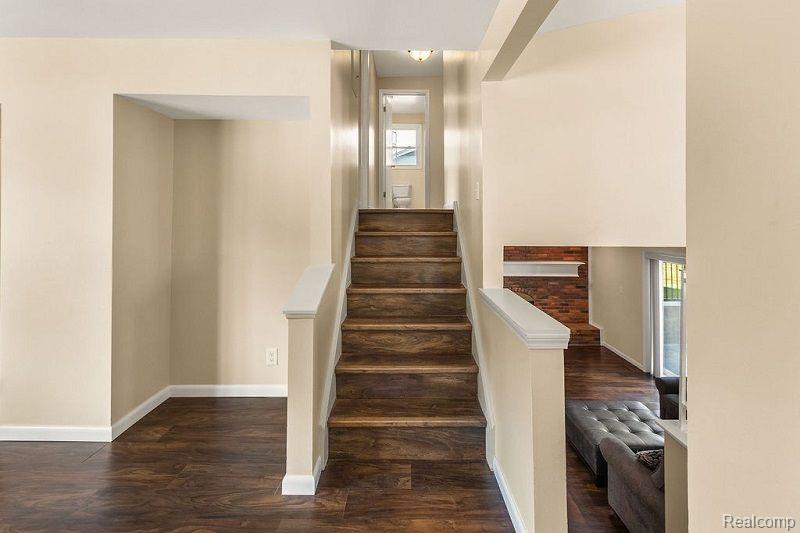 4357 Van Slyke Road Flint, MI 48507 - Photo 10 of 26 Gallery Image 10