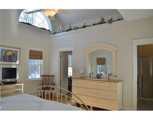 26 Arnold Road Freeport, ME 04032 - Photo 14 of 25 Master Bedroom.