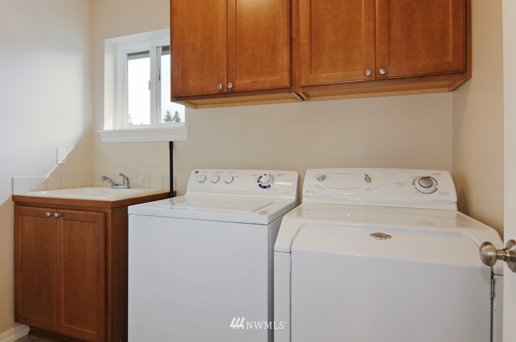 4727 Northeast 2nd Street Renton, WA 98059 - Photo 17 of 20