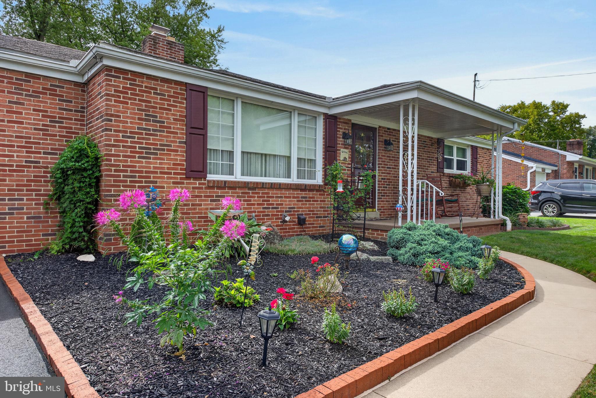2274 Maple Road York, PA 17408 - Photo 4 of 37 Gallery Image 4