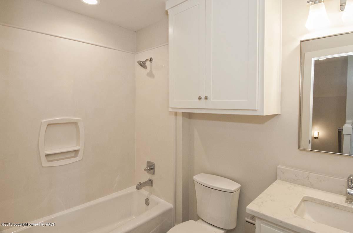5704 Wesley Road Amarillo, TX 79119 - Photo 34 of 42 BATHROOM 3 VIEW 3