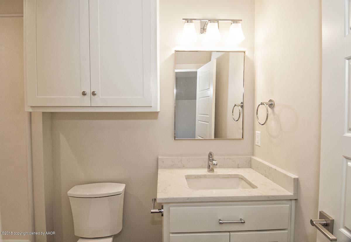 5704 Wesley Road Amarillo, TX 79119 - Photo 35 of 42 BATHROOM 3 VIEW 1