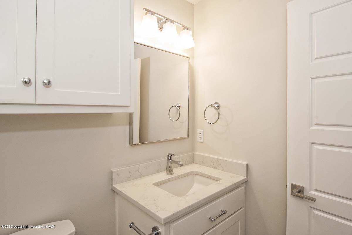 5704 Wesley Road Amarillo, TX 79119 - Photo 36 of 42 BATHROOM 3 VIEW 2