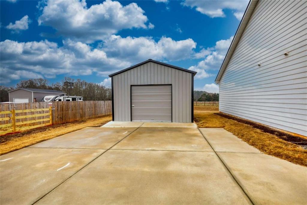 3741 Highway 83 Good Hope, GA 30641 - Photo 4 of 47
