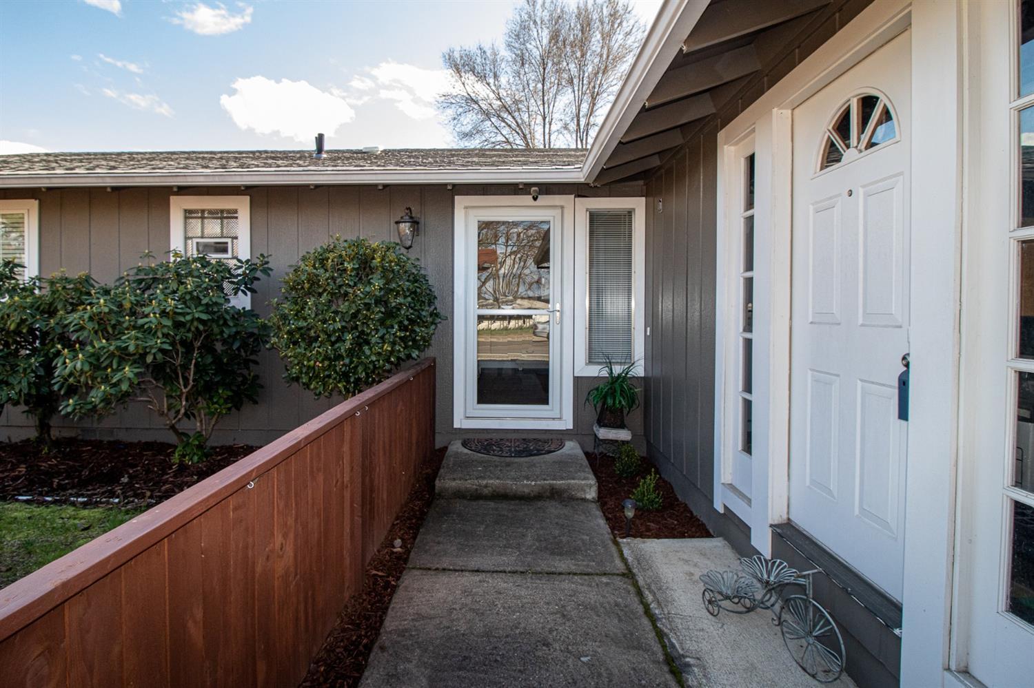 2434 Roberts Road Medford, OR 97504 - Photo 2 of 27 Additional Photo