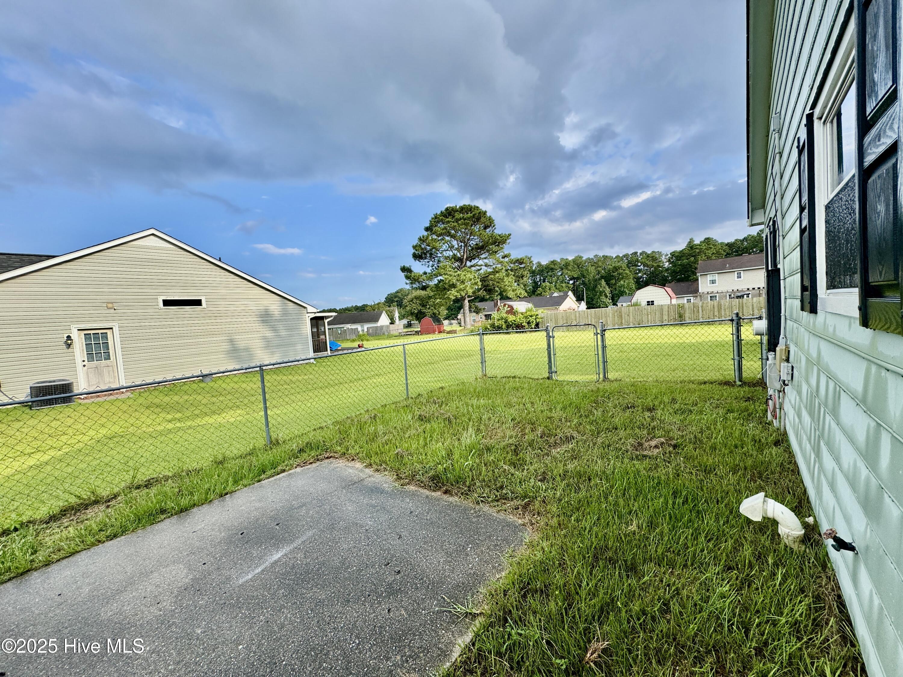 288 Huff Drive Jacksonville, NC 28546 - Photo 24 of 32 IMG_2942 2