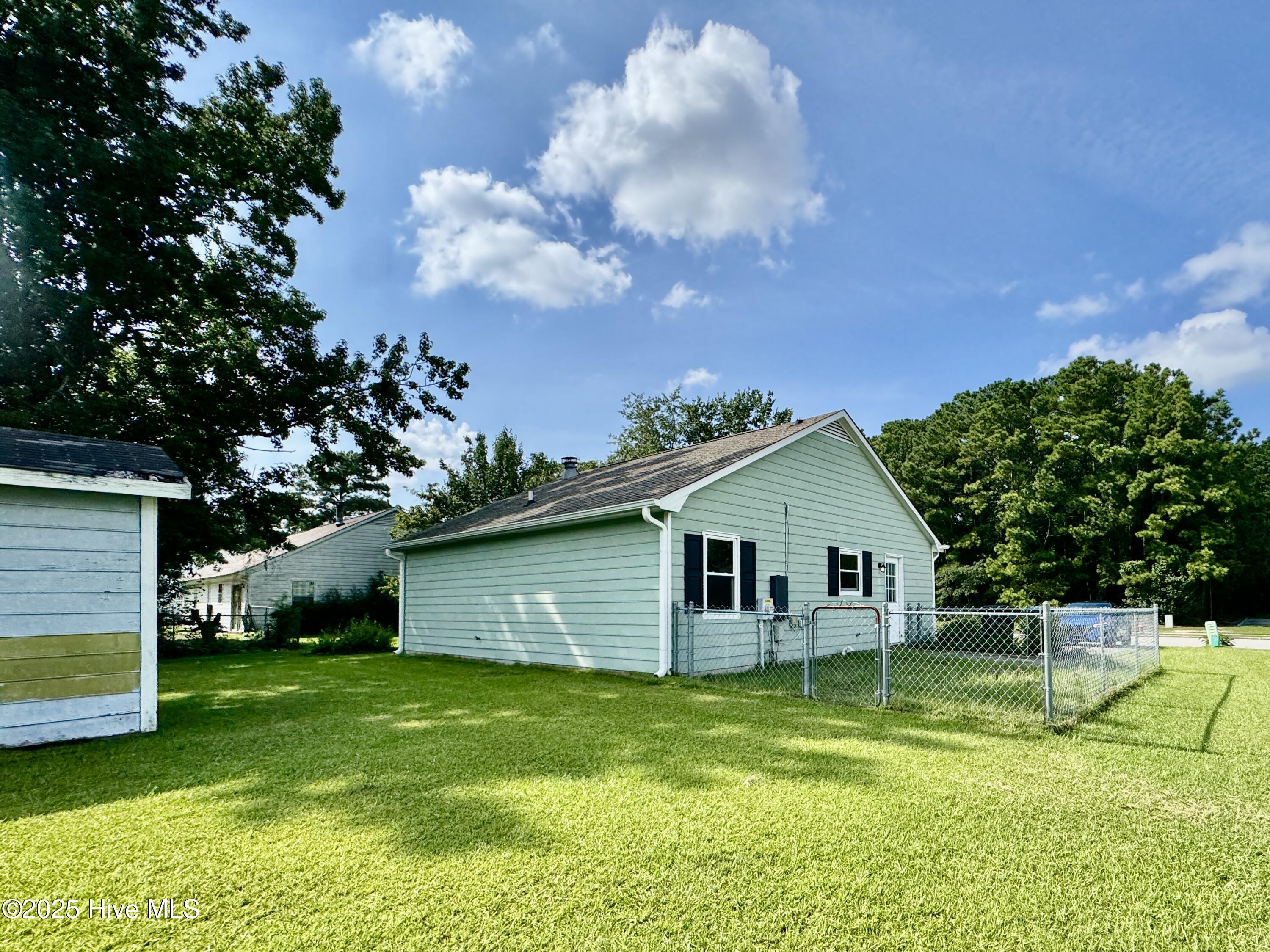 288 Huff Drive Jacksonville, NC 28546 - Photo 25 of 32 IMG_2911 2