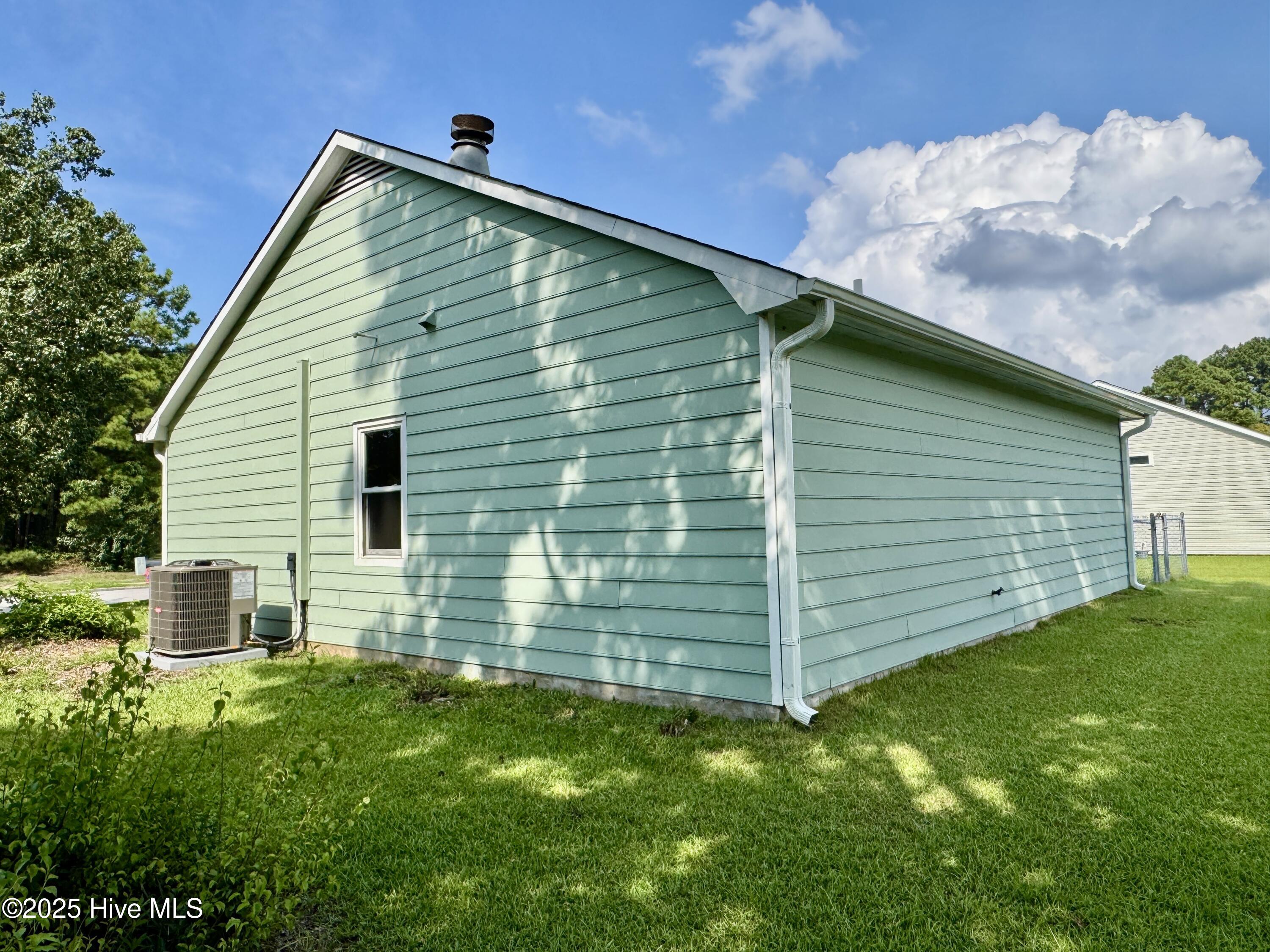 288 Huff Drive Jacksonville, NC 28546 - Photo 29 of 32 IMG_2905 2