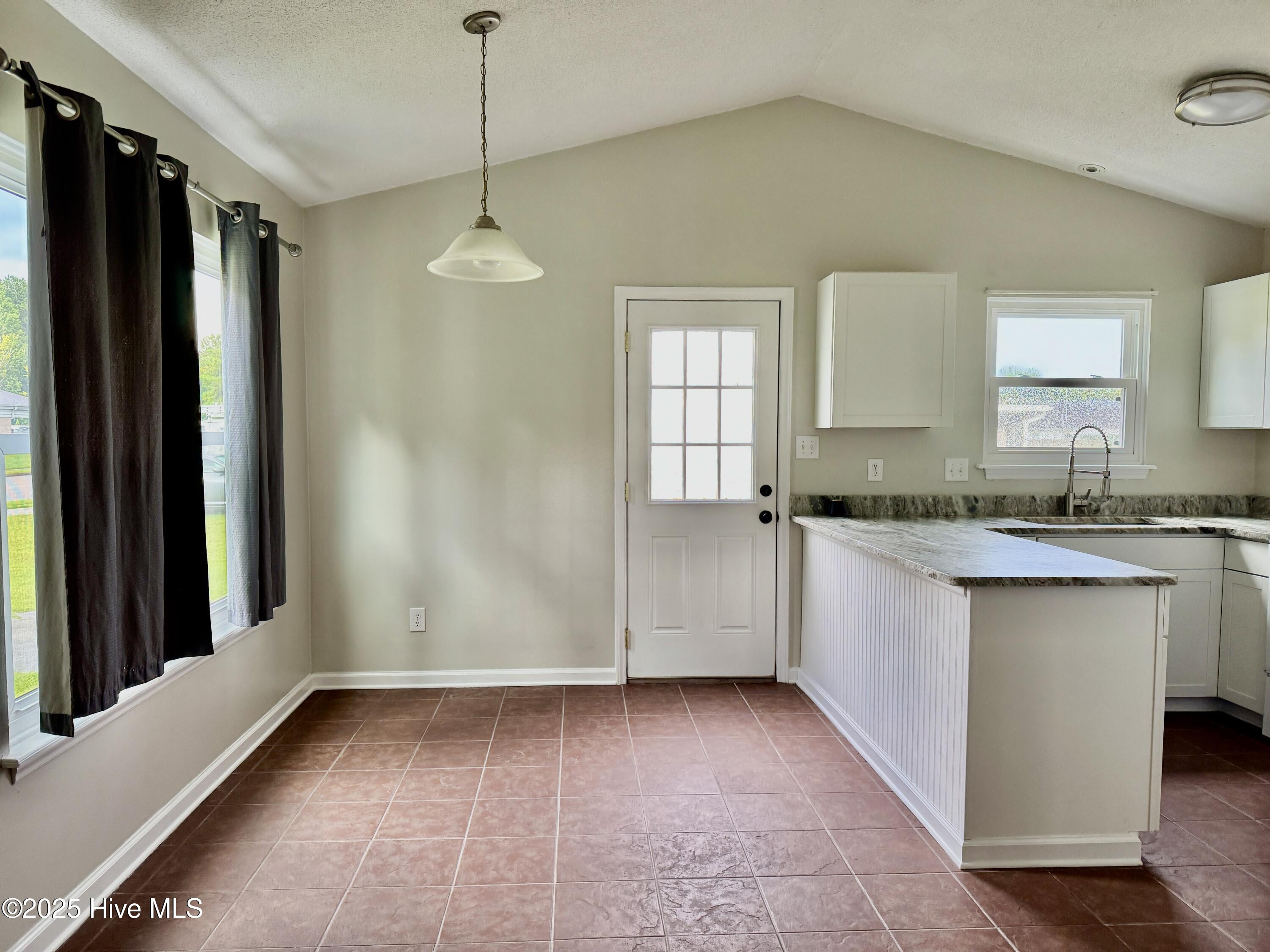 288 Huff Drive Jacksonville, NC 28546 - Photo 7 of 32 IMG_2921 2