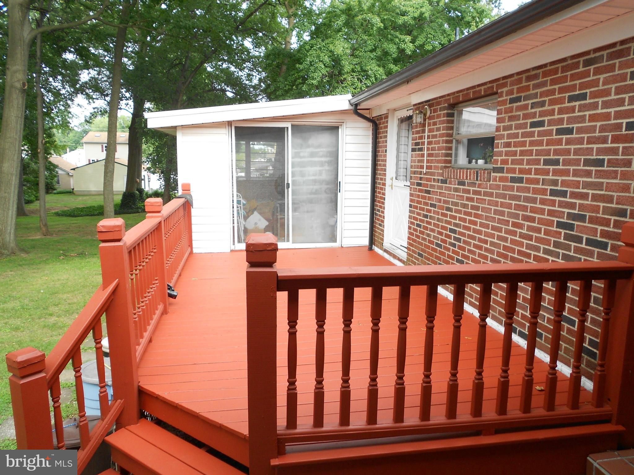 1818 Middleborough Road Baltimore, MD 21221 - Photo 28 of 29 deck