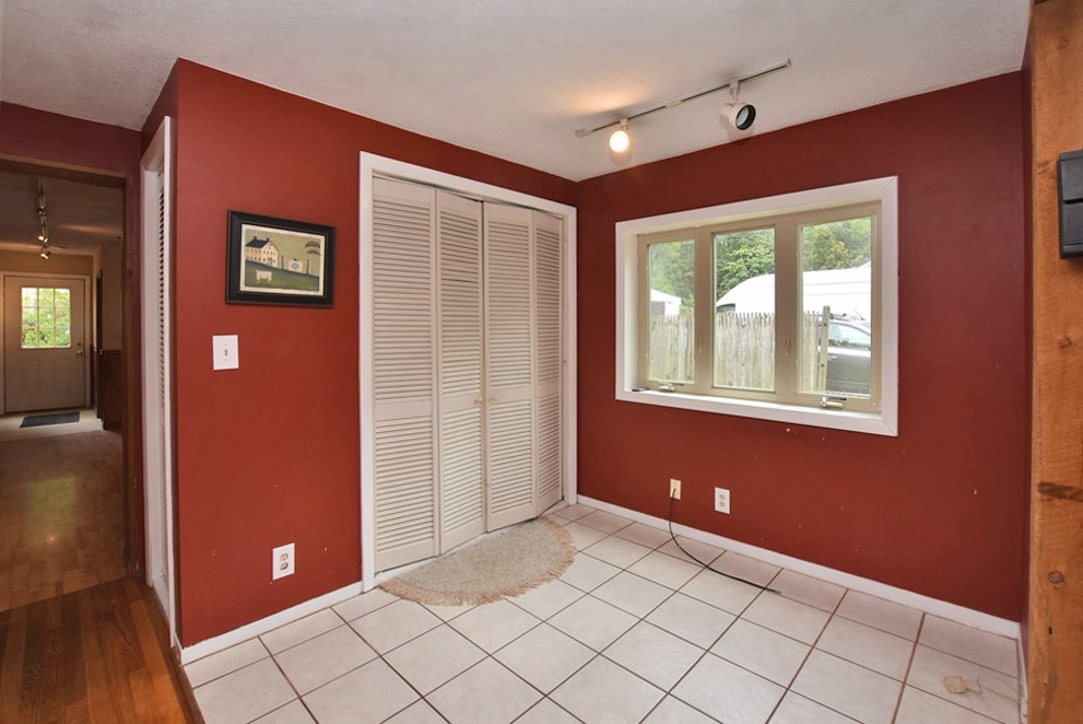 56 Maple Leaf Road Burrillville, RI 02826 - Photo 5 of 16