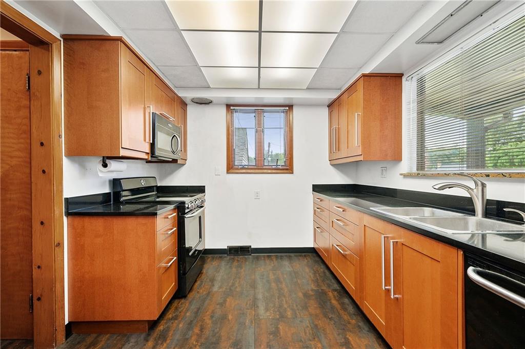 1820 Barclay Hill Road Beaver, PA 15009 - Photo 6 of 22 Gallery Image 6