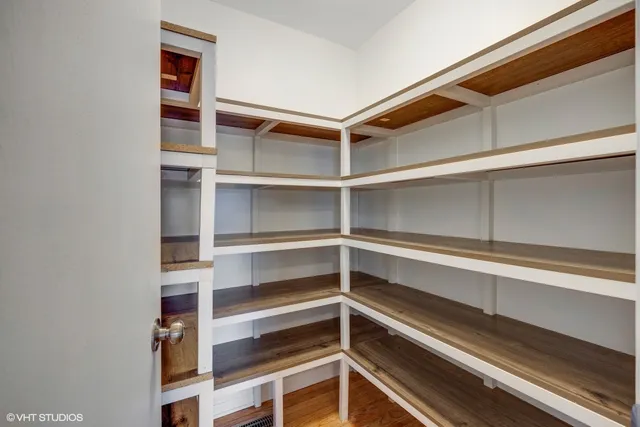 $2,990 | 639 Navajo Street, Round Lake Heights, IL 60073