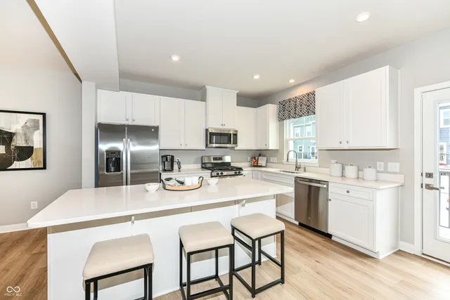 $2,000 | 5985 Rancho Drive, Plainfield, IN 46168