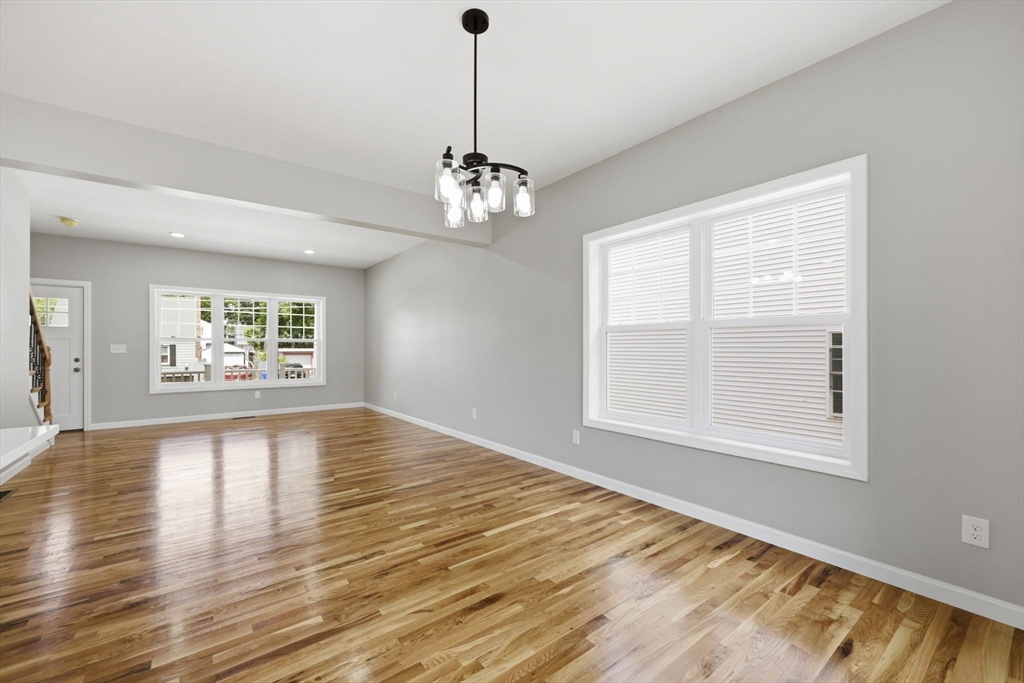 30 Goldenrod Street Springfield, MA 01109 - Photo 13 of 38