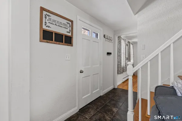 a view of entryway