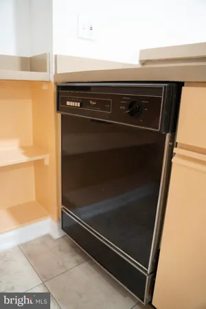 $2,500 | 4451 Pembrook Village Drive, Unit 146, Alexandria, VA 22309