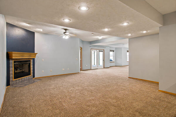 206 Miller Way Monett, MO 65708 - Photo 32 of 53 134281094895437482_134281094863109313_IM