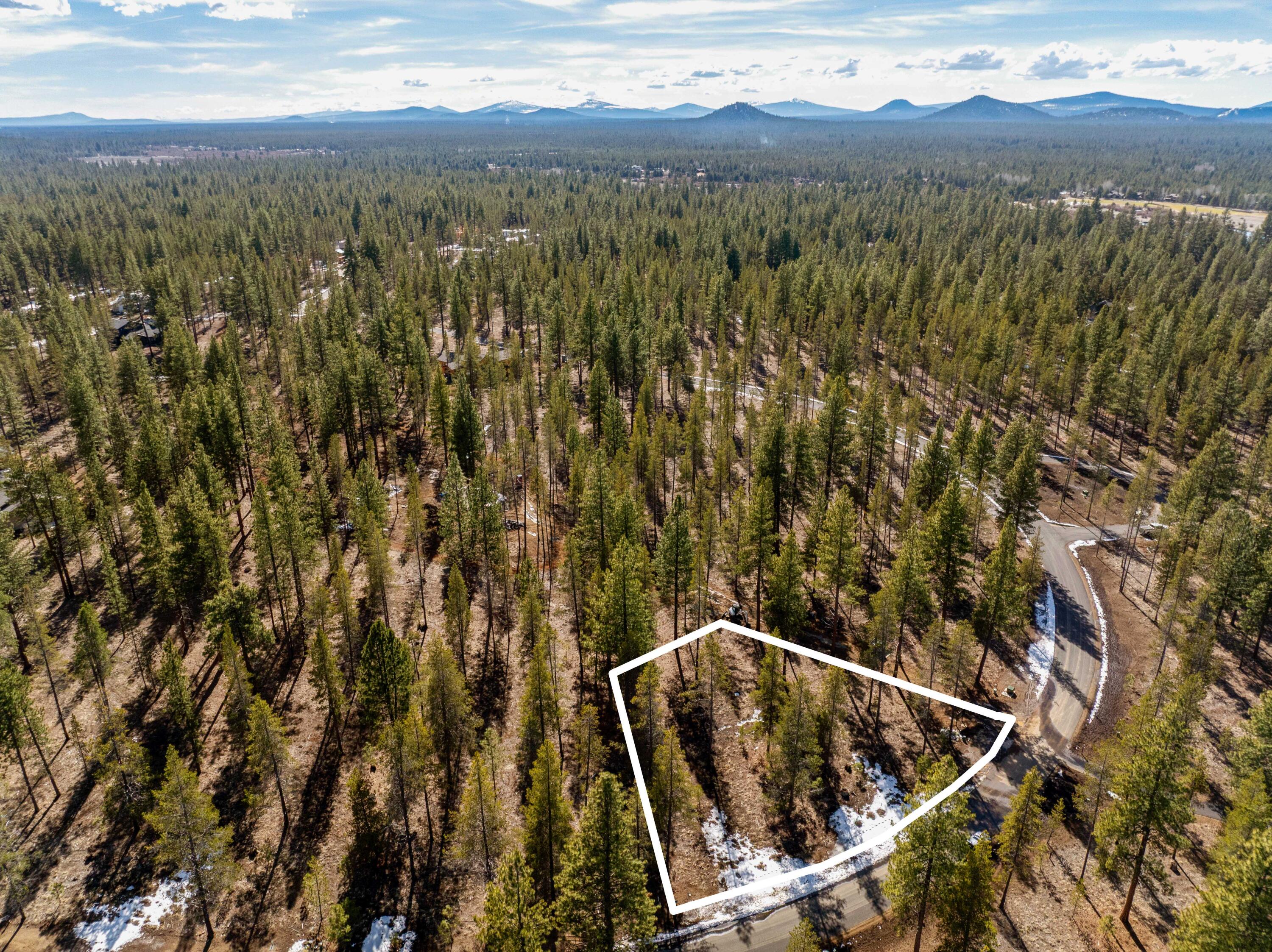 17736 Preservation Loop, Unit 482 Bend, OR 97707 - Photo 5 of 30 DJI_0917